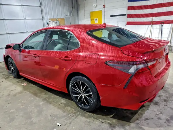 4T1T11AK9MU404635 2021 TOYOTA CAMRY - Image 2