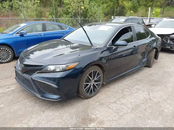 4T1T11AK9MU430894 2021 TOYOTA CAMRY - Image 2