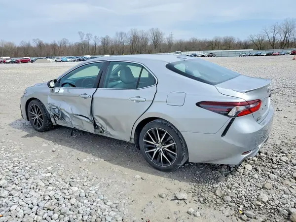 4T1T11AK9MU470733 2021 TOYOTA CAMRY - Image 2