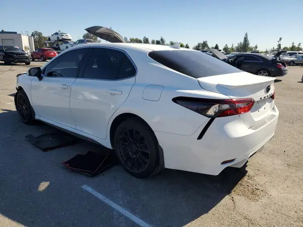 4T1T11AK9MU498287 2021 TOYOTA CAMRY - Image 2
