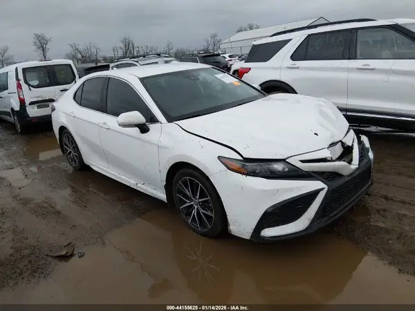 4T1T11AK9MU559878 2021 TOYOTA CAMRY - Image 1