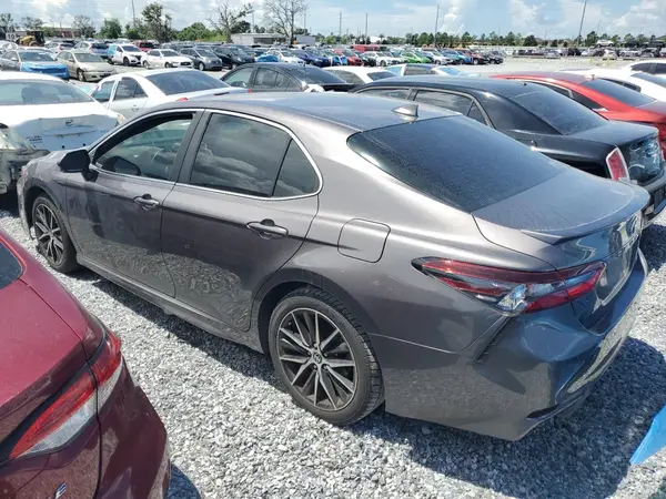 4T1T11AK9MU614331 2021 TOYOTA CAMRY - Image 2