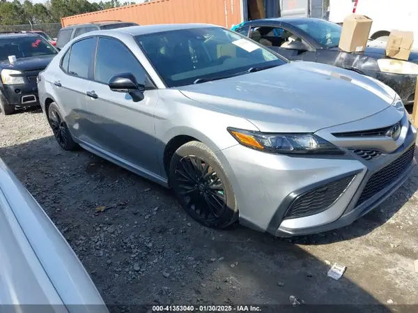4T1T11AK9NU009601 2022 TOYOTA CAMRY - Image 1