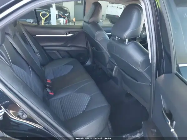 4T1T11AK9NU015091 2022 TOYOTA CAMRY - Image 8
