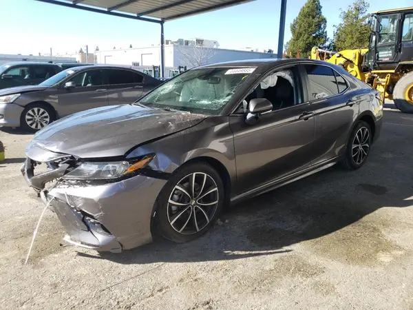 4T1T11AK9NU016306 2022 TOYOTA CAMRY - Image 1