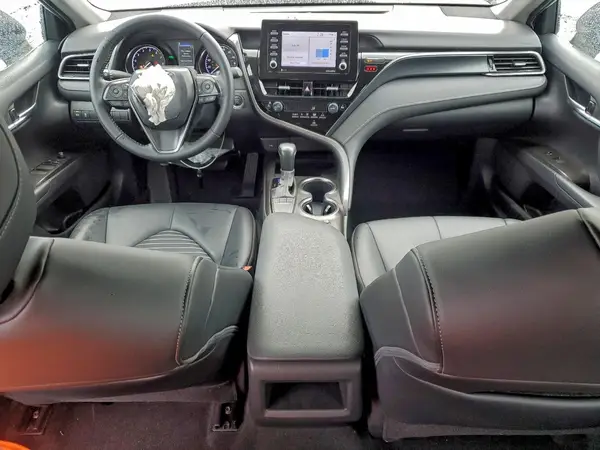 4T1T11AK9NU028004 2022 TOYOTA CAMRY - Image 8