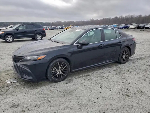 4T1T11AK9NU055980 2022 TOYOTA CAMRY - Image 1