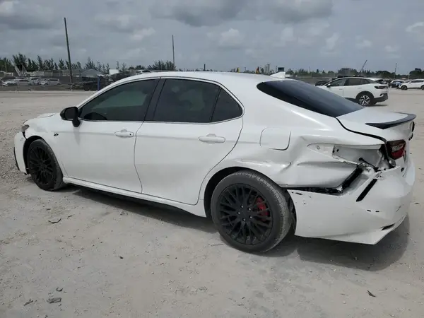 4T1T11AK9NU064789 2022 TOYOTA CAMRY - Image 2