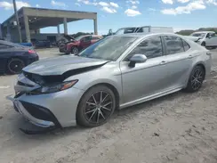 4T1T11AK9NU638100 2022 TOYOTA CAMRY