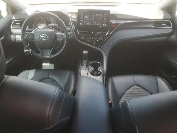 4T1T11AK9NU638100 2022 TOYOTA CAMRY - Image 8