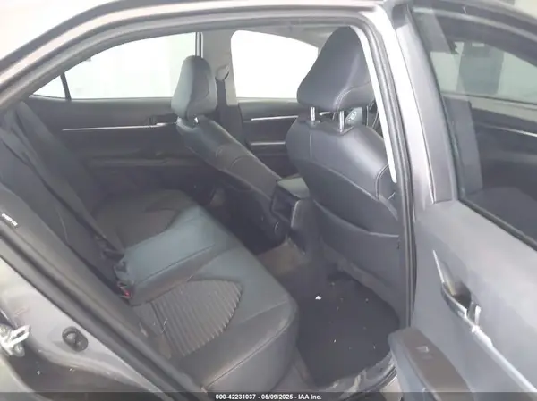 4T1T11AK9NU640414 2022 TOYOTA CAMRY - Image 8