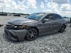 4T1T11AK9NU643040 2022 TOYOTA CAMRY