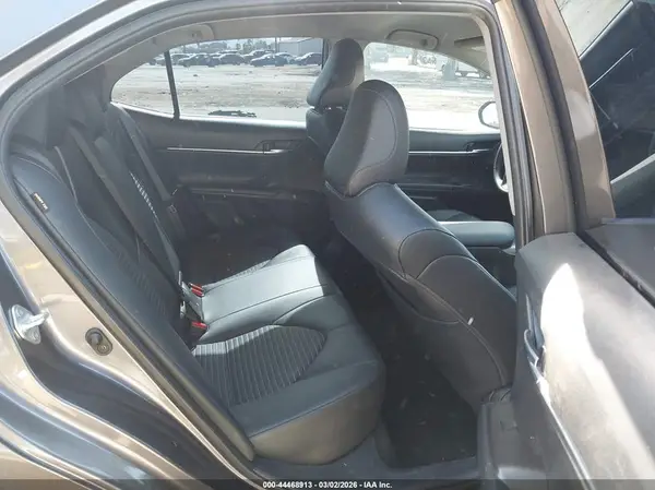 4T1T11AK9NU692626 2022 TOYOTA CAMRY - Image 8