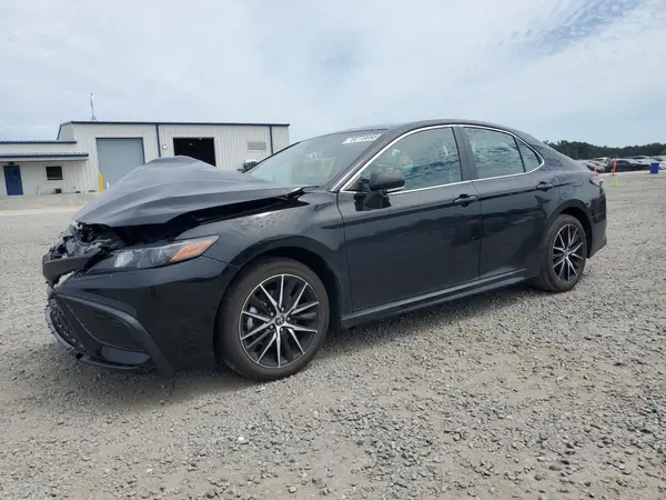 4T1T11AK9NU699799 2022 TOYOTA CAMRY - Image 1