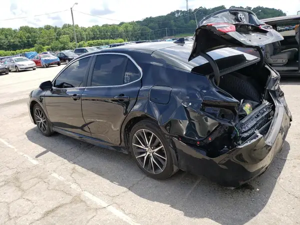 4T1T11AK9NU702426 2022 TOYOTA CAMRY - Image 2