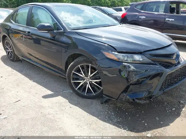 4T1T11AK9PU721786 2023 TOYOTA CAMRY - Image 1