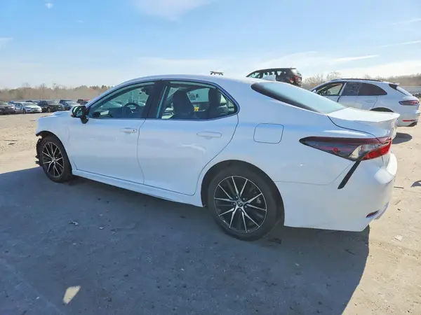 4T1T11AK9RU241038 2024 TOYOTA CAMRY - Image 2