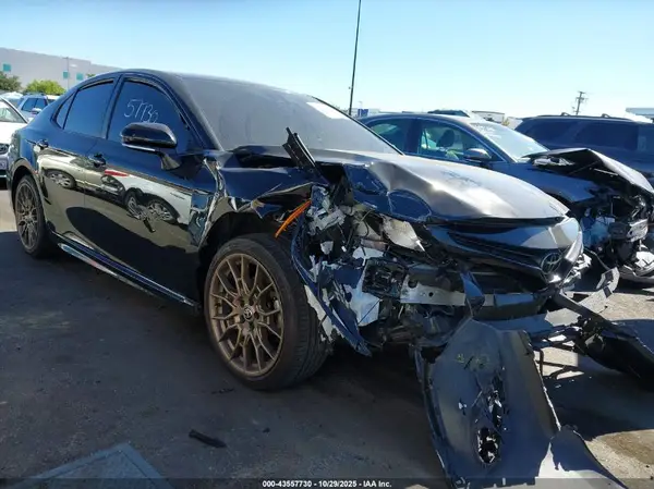 4T1T11AK9RU246756 2024 TOYOTA CAMRY - Image 1