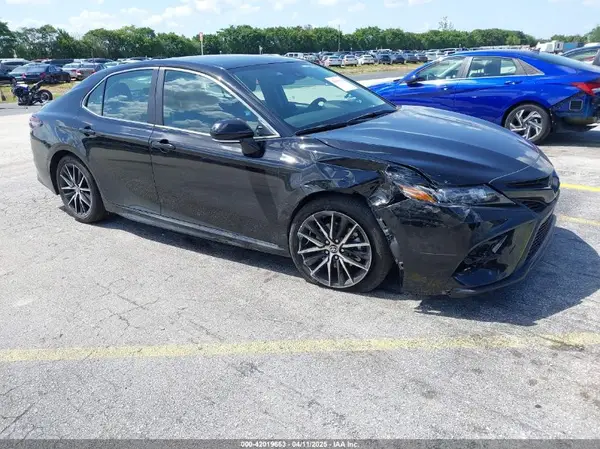 4T1T11AK9RU842871 2024 TOYOTA CAMRY - Image 1