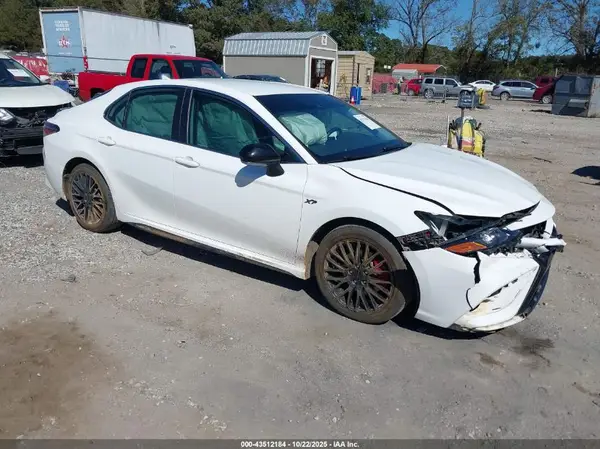 4T1T11AK9RU843566 2024 TOYOTA CAMRY - Image 1