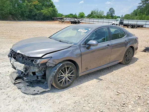 4T1T11AK9RU847682 2024 TOYOTA CAMRY - Image 1
