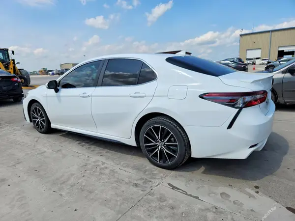 4T1T11AK9RU853014 2024 TOYOTA CAMRY - Image 2