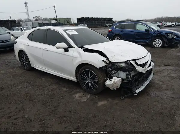 4T1T11AK9RU891035 2024 TOYOTA CAMRY - Image 1