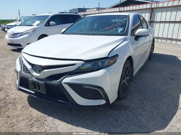 4T1T11AK9RU897563 2024 TOYOTA CAMRY - Image 2