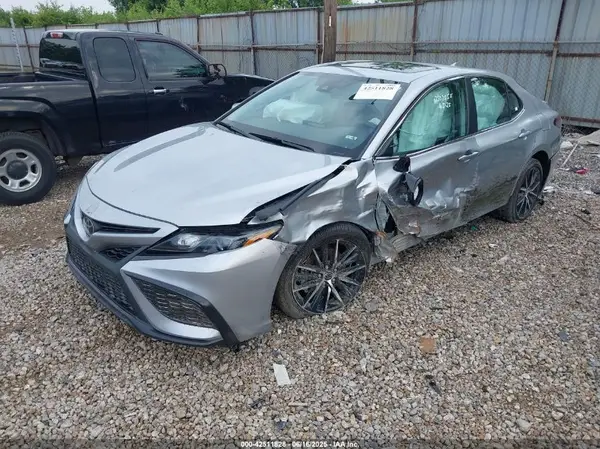4T1T11AK9RU921456 2024 TOYOTA CAMRY - Image 2