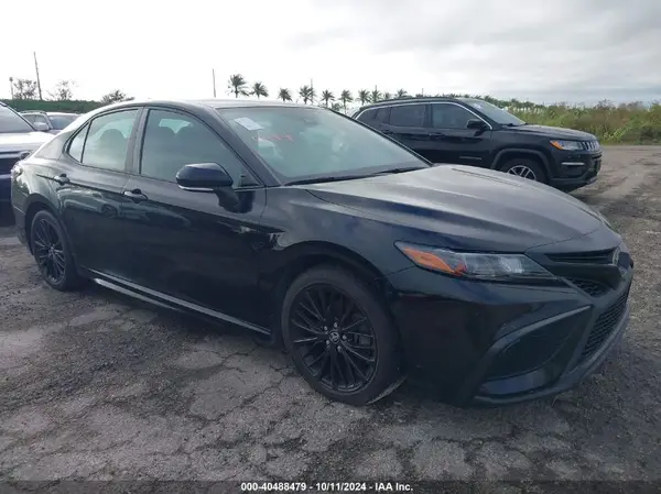 4T1T11AKXMU494152 2021 TOYOTA CAMRY - Image 1