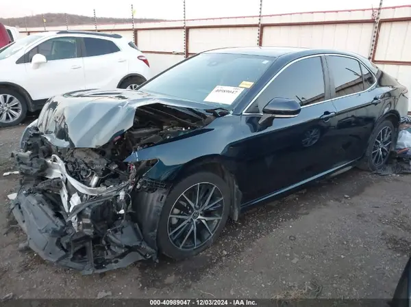 4T1T11AKXMU545309 2021 TOYOTA CAMRY - Image 2