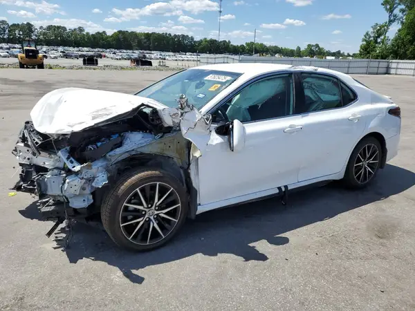 4T1T11AKXMU566189 2021 TOYOTA CAMRY - Image 1