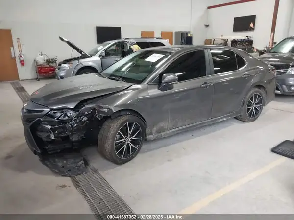 4T1T11AKXMU578066 2021 TOYOTA CAMRY - Image 2