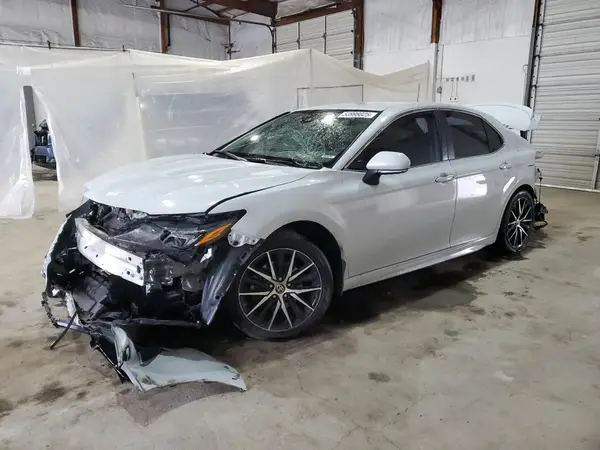 4T1T11AKXNU002446 2022 TOYOTA CAMRY - Image 1