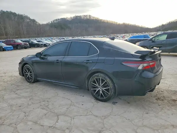 4T1T11AKXNU042946 2022 TOYOTA CAMRY - Image 2