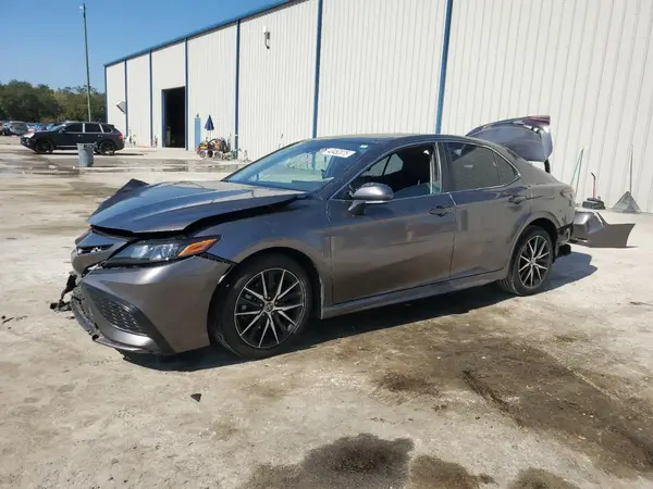 4T1T11AKXNU046334 2022 TOYOTA CAMRY - Image 1