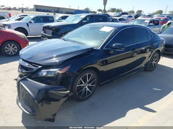 4T1T11AKXNU046933 2022 TOYOTA CAMRY - Image 2