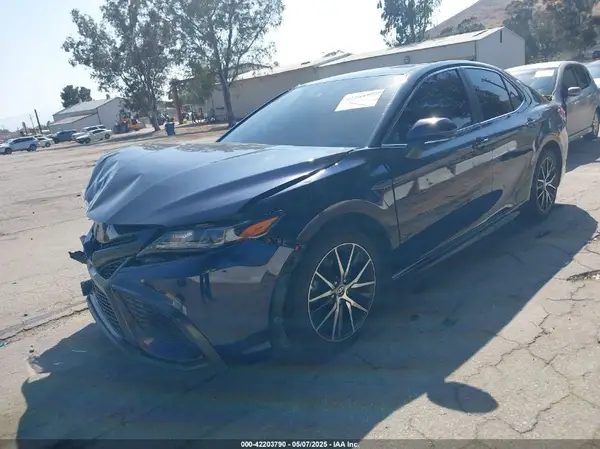4T1T11AKXNU053445 2022 TOYOTA CAMRY - Image 2