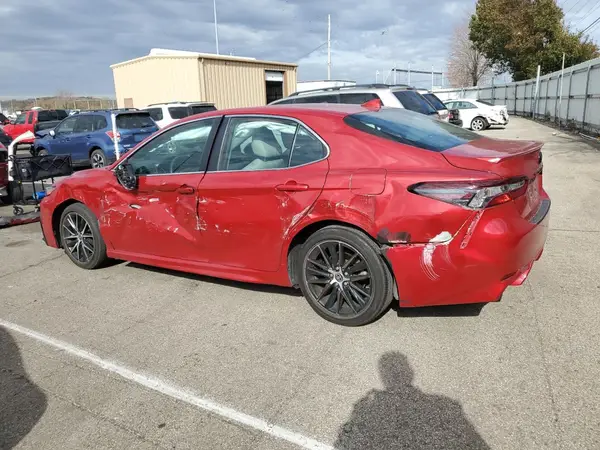 4T1T11AKXNU055325 2022 TOYOTA CAMRY - Image 2