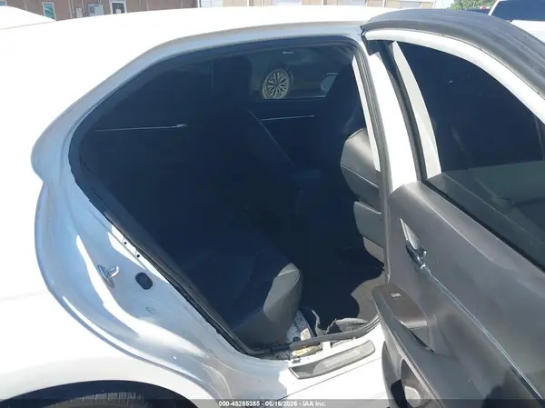 4T1T11AKXNU063893 2022 TOYOTA CAMRY - Image 8