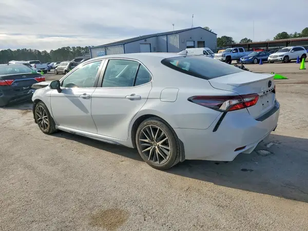 4T1T11AKXNU070519 2022 TOYOTA CAMRY - Image 2