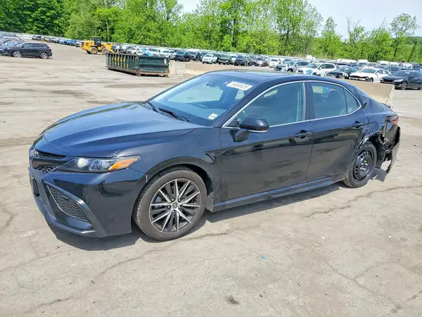 4T1T11AKXNU636582 2022 TOYOTA CAMRY - Image 1