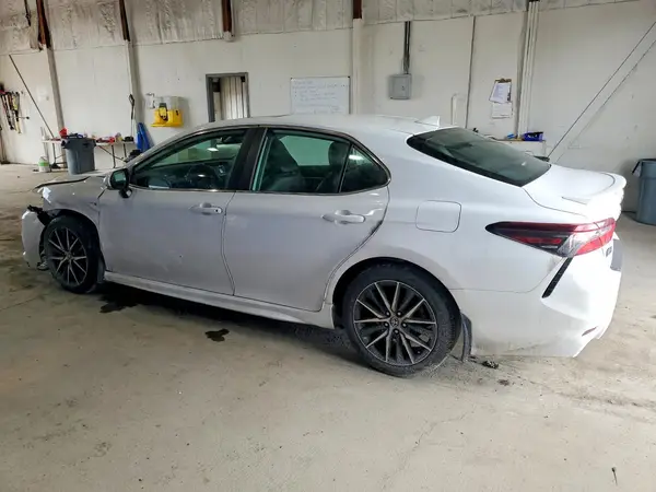 4T1T11AKXNU646545 2022 TOYOTA CAMRY - Image 2