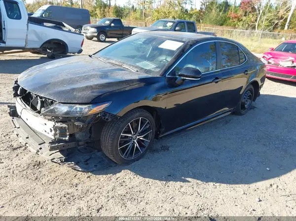4T1T11AKXNU695101 2022 TOYOTA CAMRY - Image 2