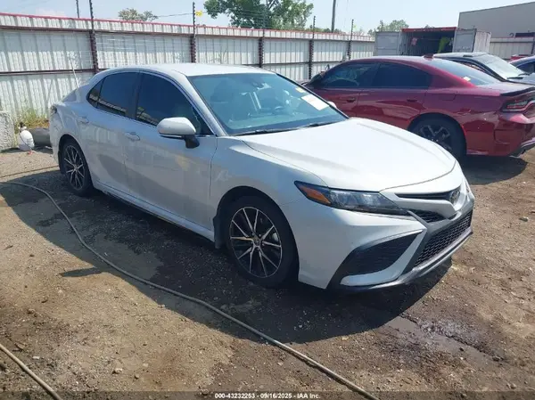 4T1T11AKXPU117244 2023 TOYOTA CAMRY - Image 1