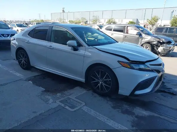 4T1T11AKXPU188282 2023 TOYOTA CAMRY - Image 1