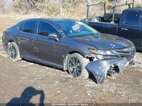 4T1T11AKXPU728505 2023 TOYOTA CAMRY - Image 1