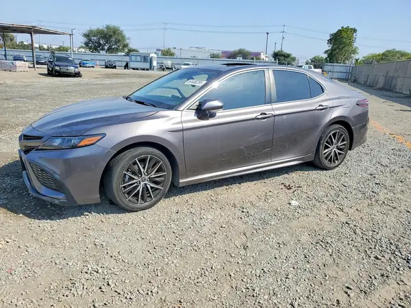 4T1T11AKXPU790194 2023 TOYOTA CAMRY - Image 1