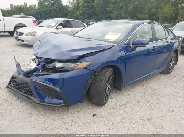 4T1T11AKXRU211126 2024 TOYOTA CAMRY - Image 2