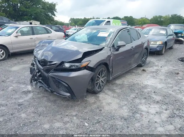 4T1T11AKXRU844306 2024 TOYOTA CAMRY - Image 2